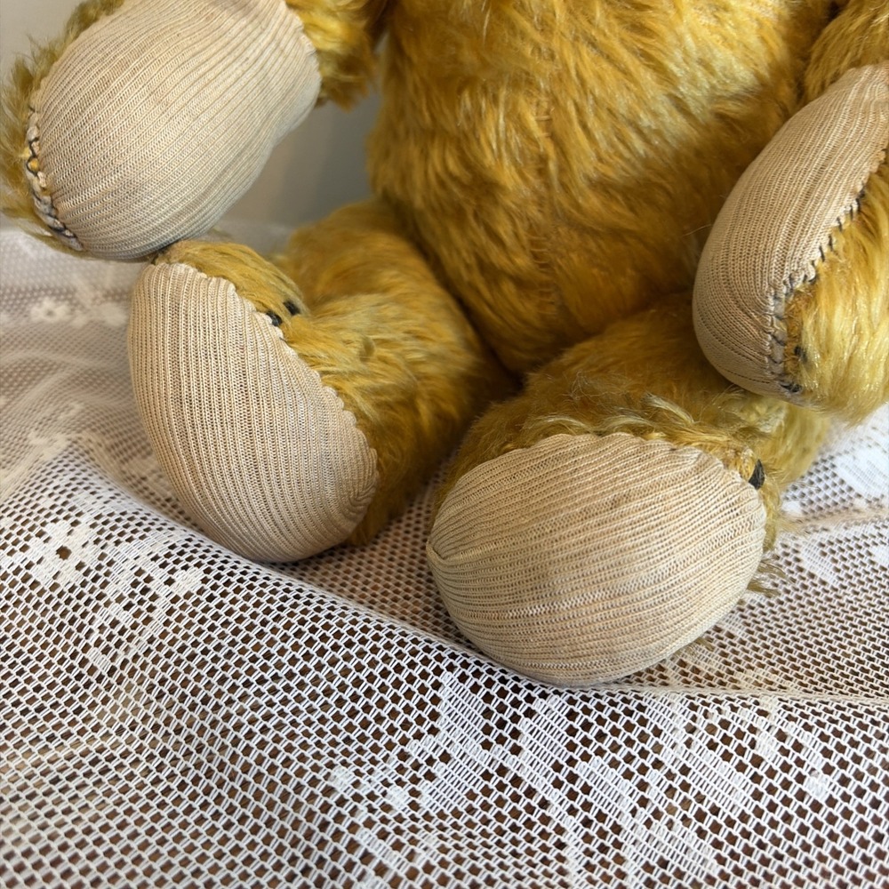 Antique 1920s Golden Mohair Teddy Bear Fully Jointed Hump Back Glass Eyes 16in - Picture 5 of 16